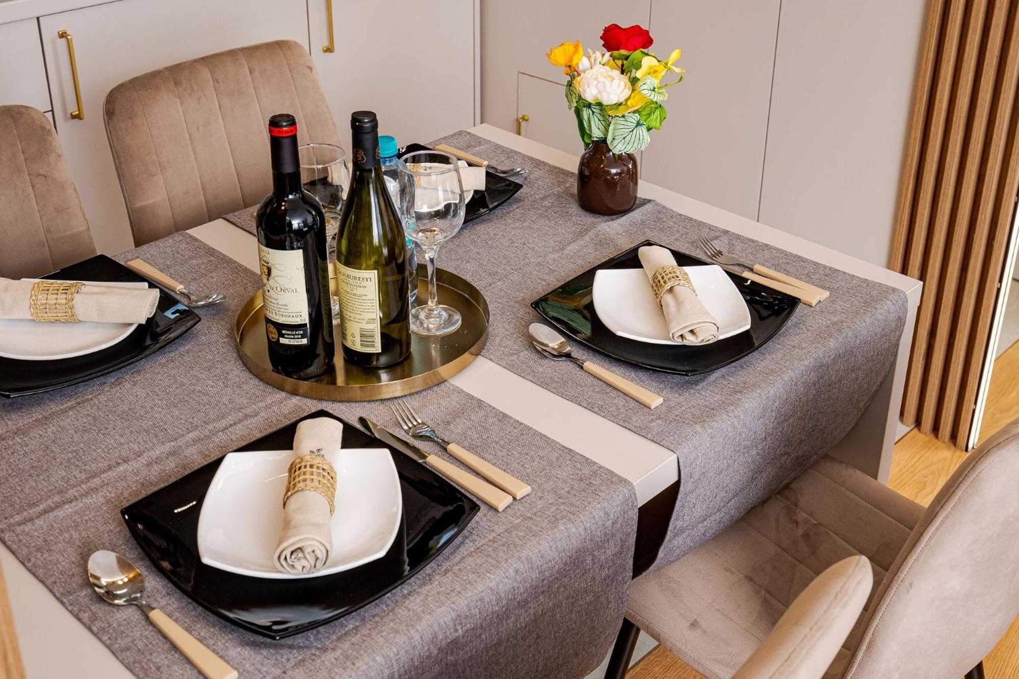 Romana Vibe Elegance In The Heart Of The City Βουκουρέστι Εξωτερικό φωτογραφία